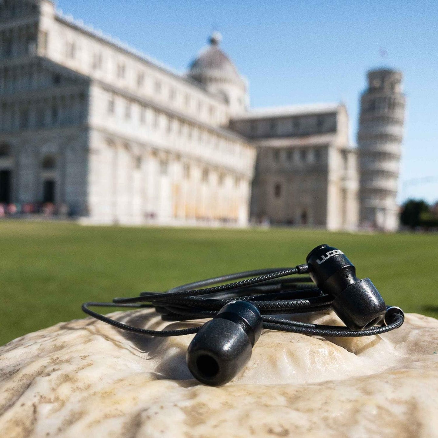 Clamor Wired Earbuds In-Ear Headphones, 5 Years Warranty, Earphones with Microphone, Noise Isolating Ear Buds for School, Kids, Women, Small Ear